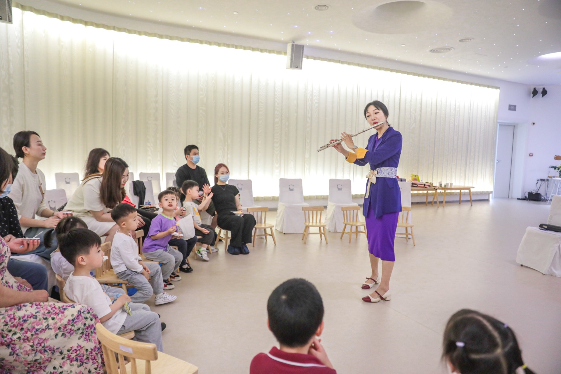 科發(fā)幼兒園特邀數(shù)位音樂家、演奏家到訪“贏·劇場”